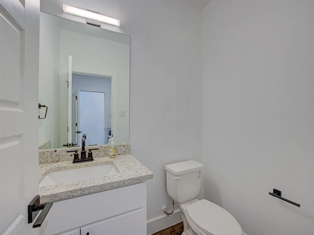 20507 Bonanza Street #B Lago Vista, TX 78645