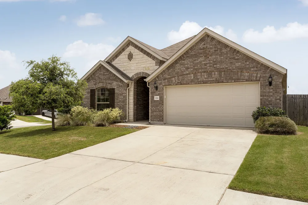 224 Gamble Drive Buda, TX 78610