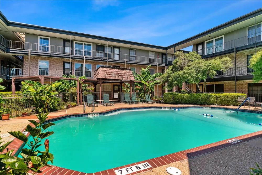 2425 Ashdale Drive #92 Austin, TX 78757