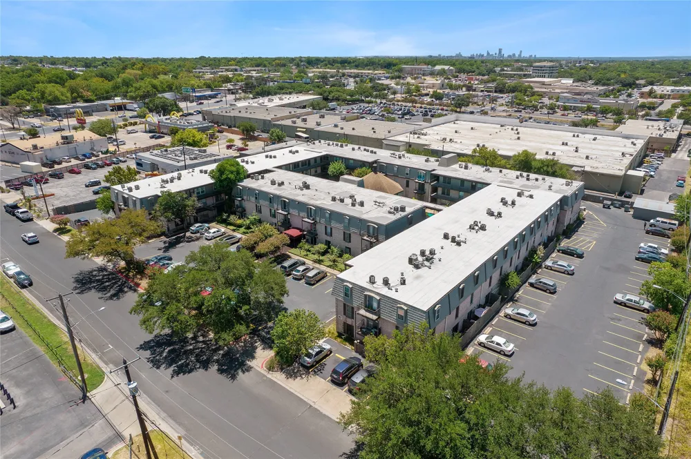 2425 Ashdale Drive #92 Austin, TX 78757