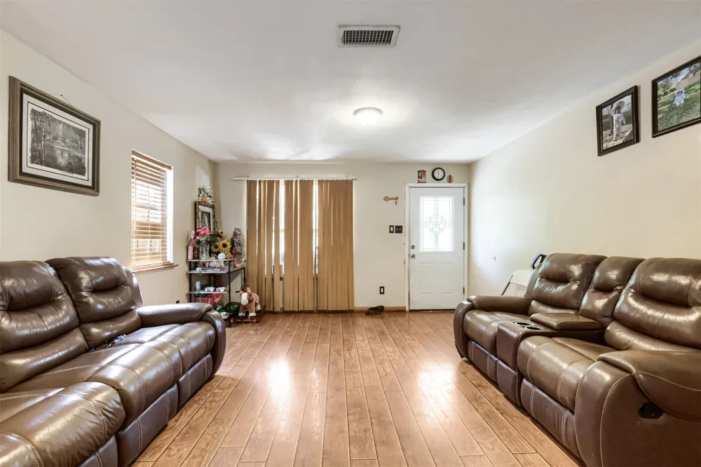 5401 County Road 200 Liberty Hill, TX 78642