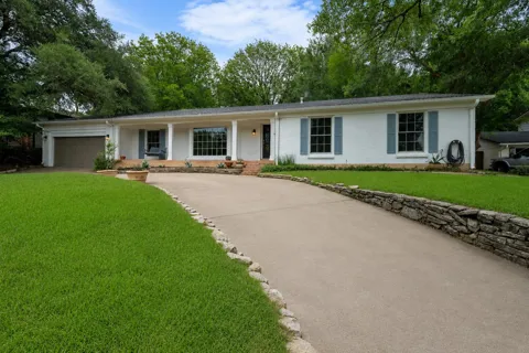 3405 Cascadera Drive