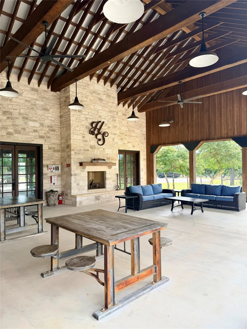 485 Inspiration Loop Fredericksburg, TX 78624