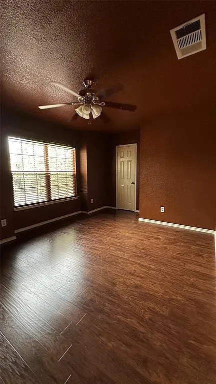 13105 Lofton Cliff Drive Del Valle, TX 78617