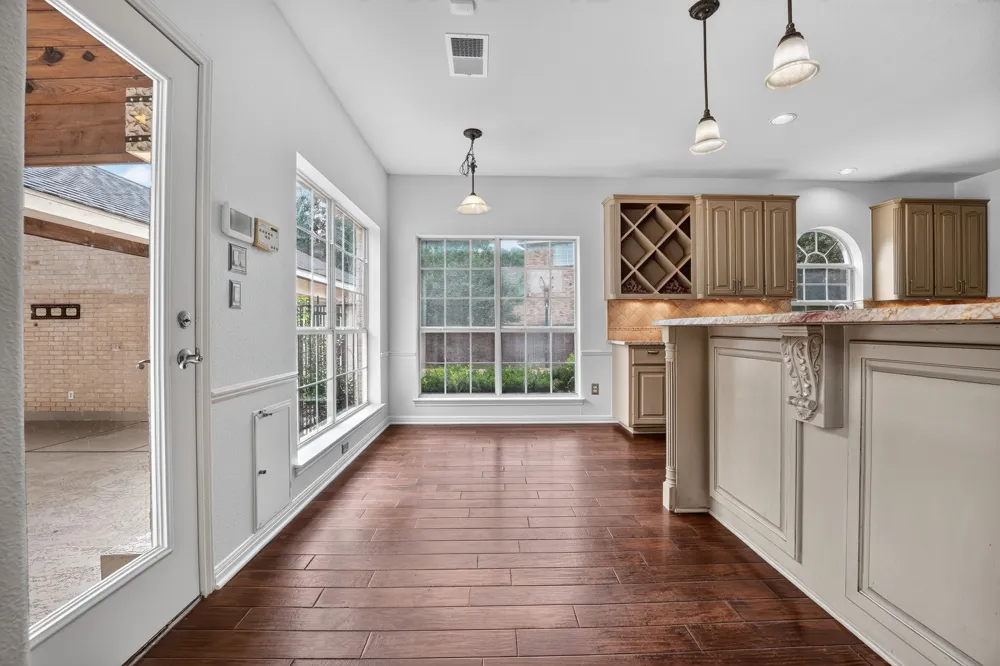 5528 VAN WINKLE LANE Austin, TX 78739
