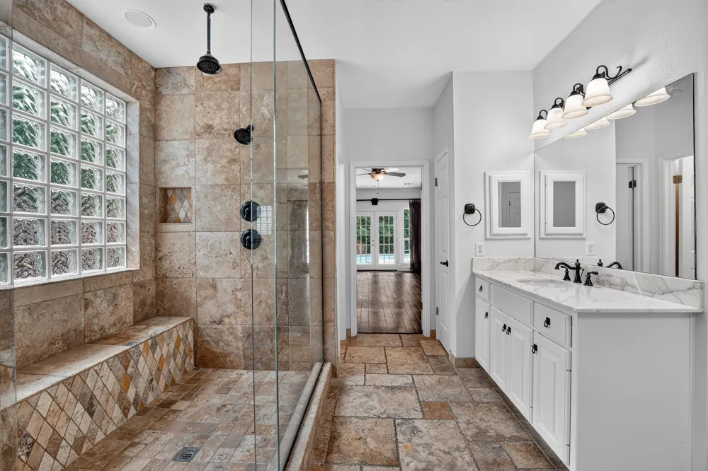 5528 VAN WINKLE LANE Austin, TX 78739