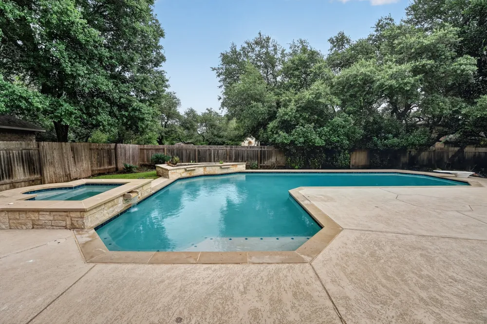 5528 VAN WINKLE LANE Austin, TX 78739
