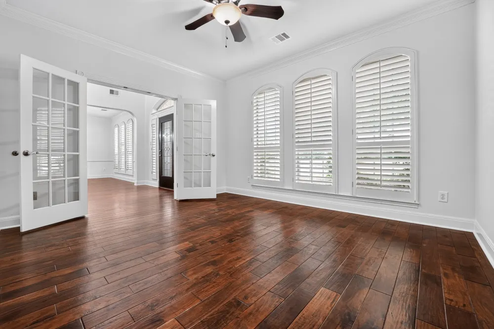 5528 VAN WINKLE LANE Austin, TX 78739