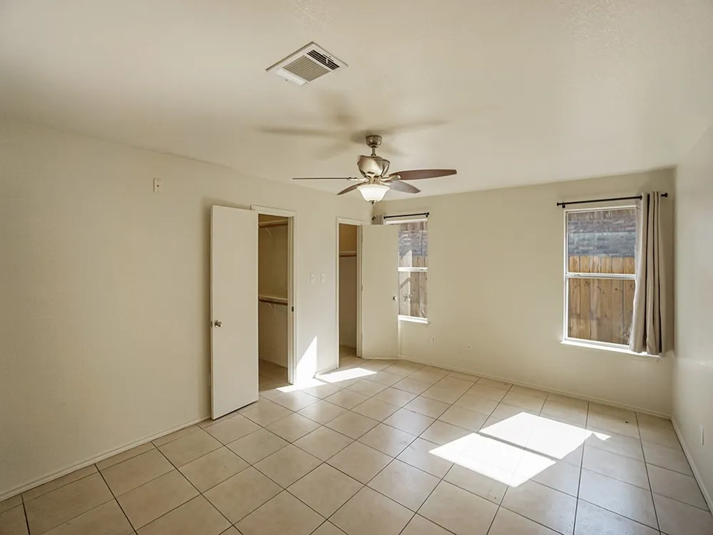 121 Shenandoah Trail Elgin, TX 78621