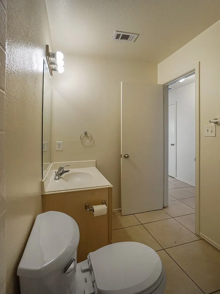 121 Shenandoah Trail Elgin, TX 78621