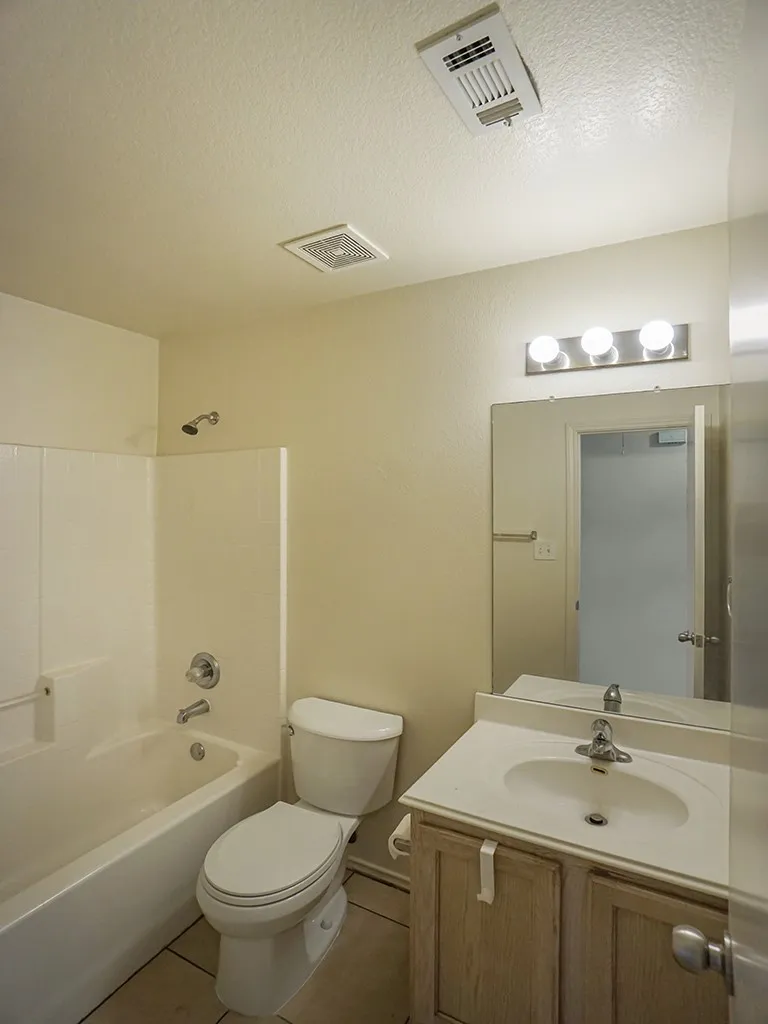 121 Shenandoah Trail Elgin, TX 78621