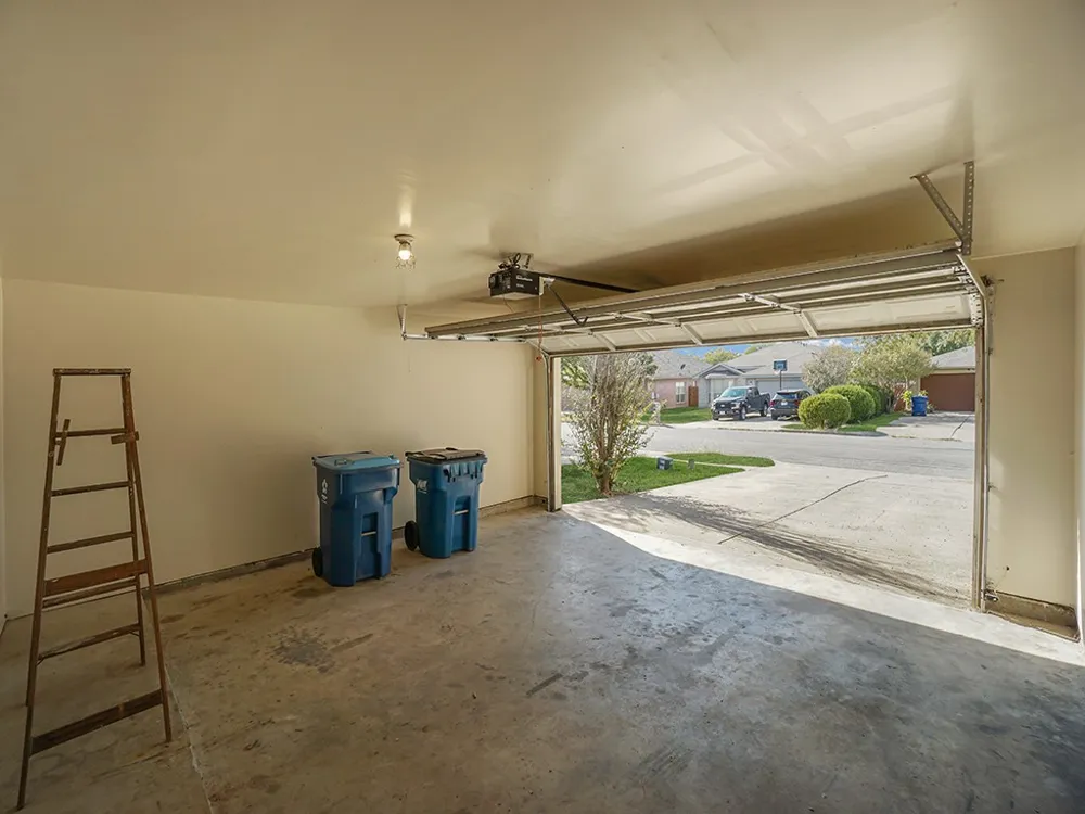 121 Shenandoah Trail Elgin, TX 78621
