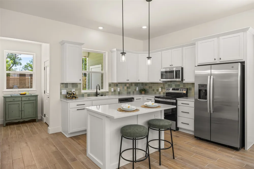 802 S Creek Street #103 Fredericksburg, TX 78624