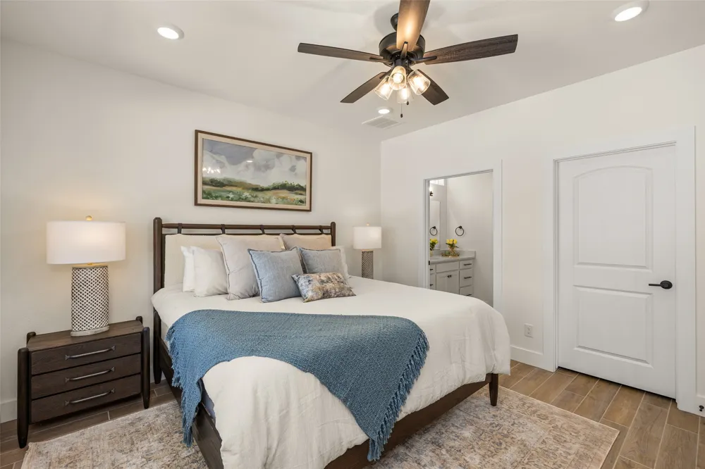 802 S Creek Street #103 Fredericksburg, TX 78624