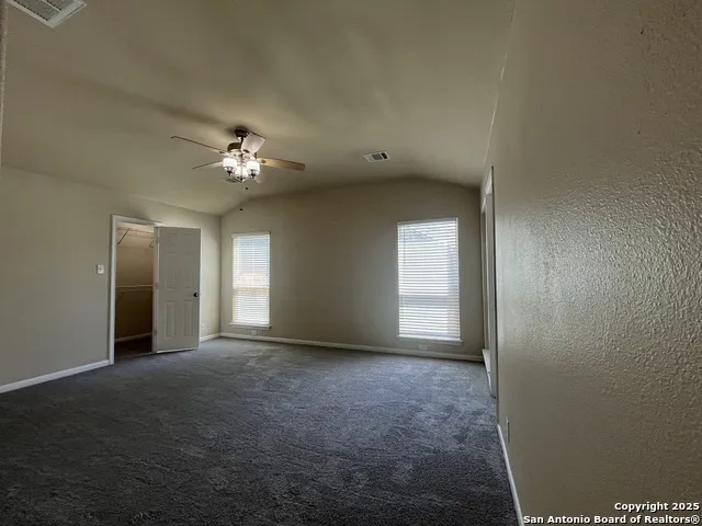 112 HAPPY TRL Cibolo, TX 78108
