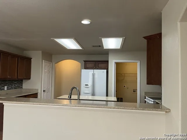 112 HAPPY TRL Cibolo, TX 78108