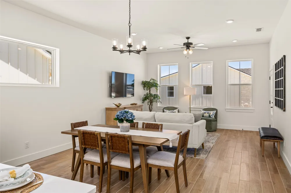 802 S Creek Street #101 Fredericksburg, TX 78624