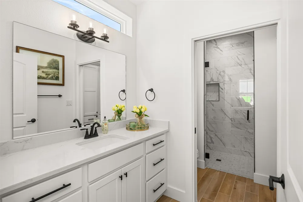 802 S Creek Street #101 Fredericksburg, TX 78624