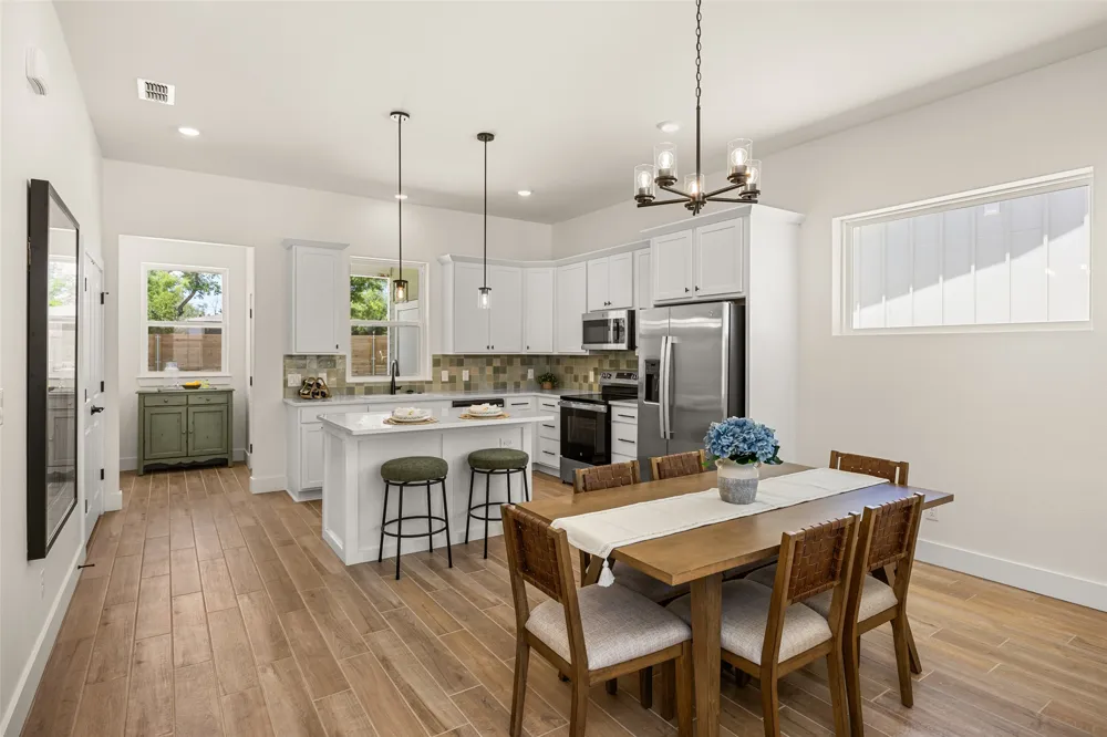 802 S Creek Street #101 Fredericksburg, TX 78624