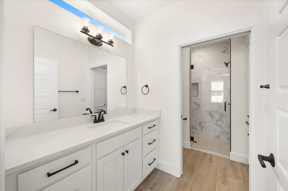 802 S Creek Street #101 Fredericksburg, TX 78624