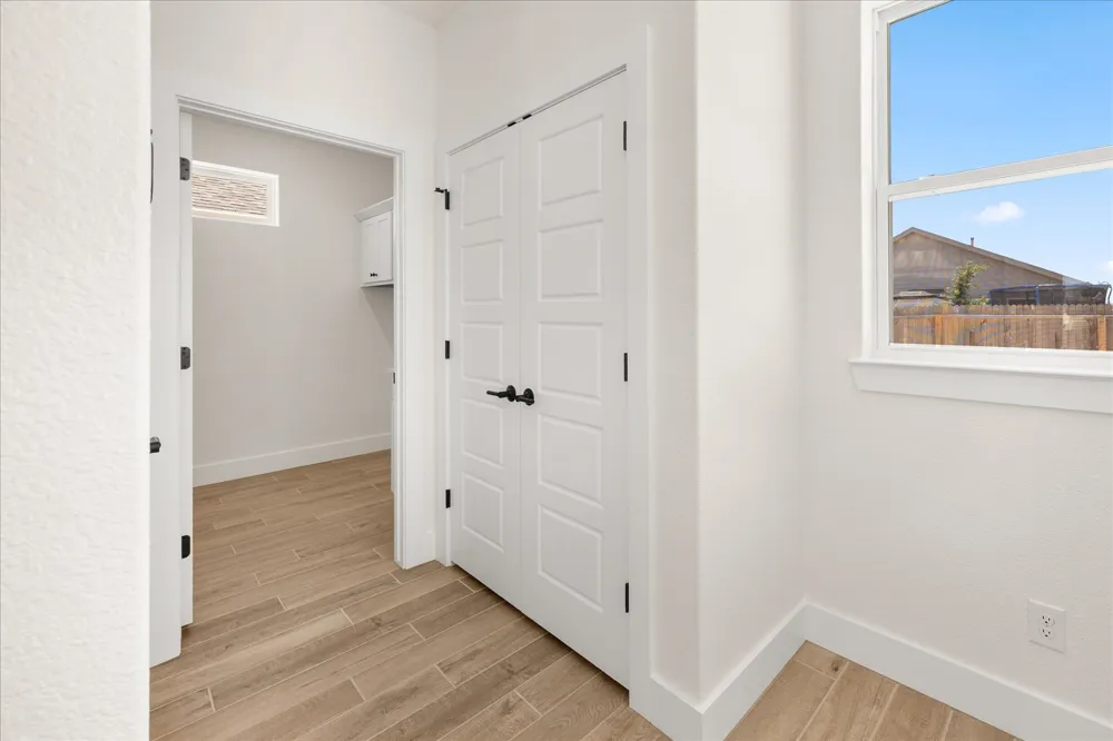 802 S Creek Street #101 Fredericksburg, TX 78624