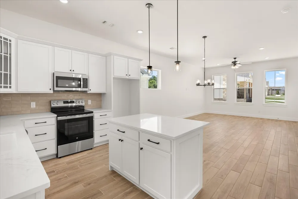 802 S Creek Street #101 Fredericksburg, TX 78624