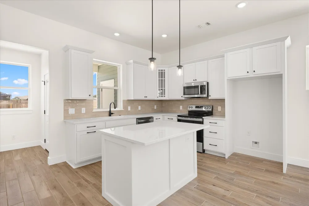 802 S Creek Street #101 Fredericksburg, TX 78624