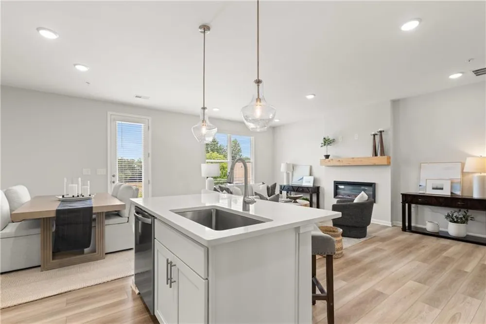 6220 Molo Lane #658 Cumming, GA 30041