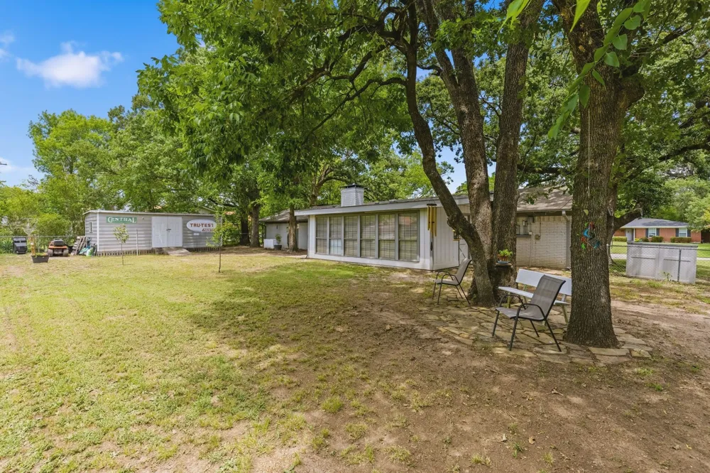 3007 Tanglewood Drive Commerce, TX 75428