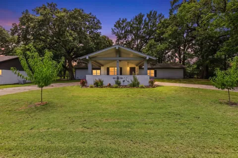 3007 Tanglewood Drive