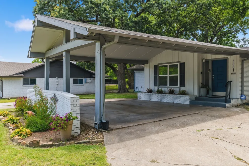 3007 Tanglewood Drive Commerce, TX 75428