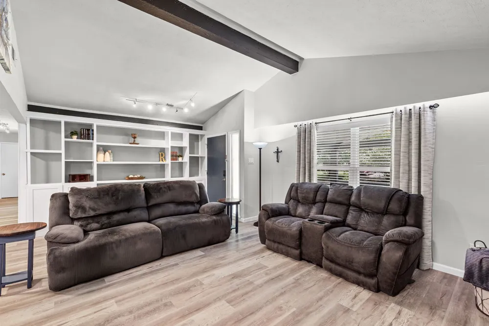 3007 Tanglewood Drive Commerce, TX 75428