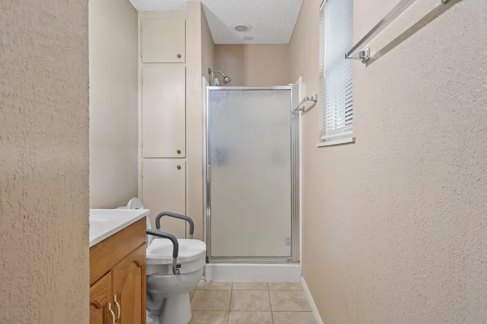 1282 Rs County Road 3325 Emory, TX 75440