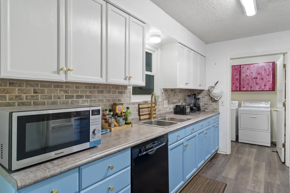 1282 Rs County Road 3325 Emory, TX 75440