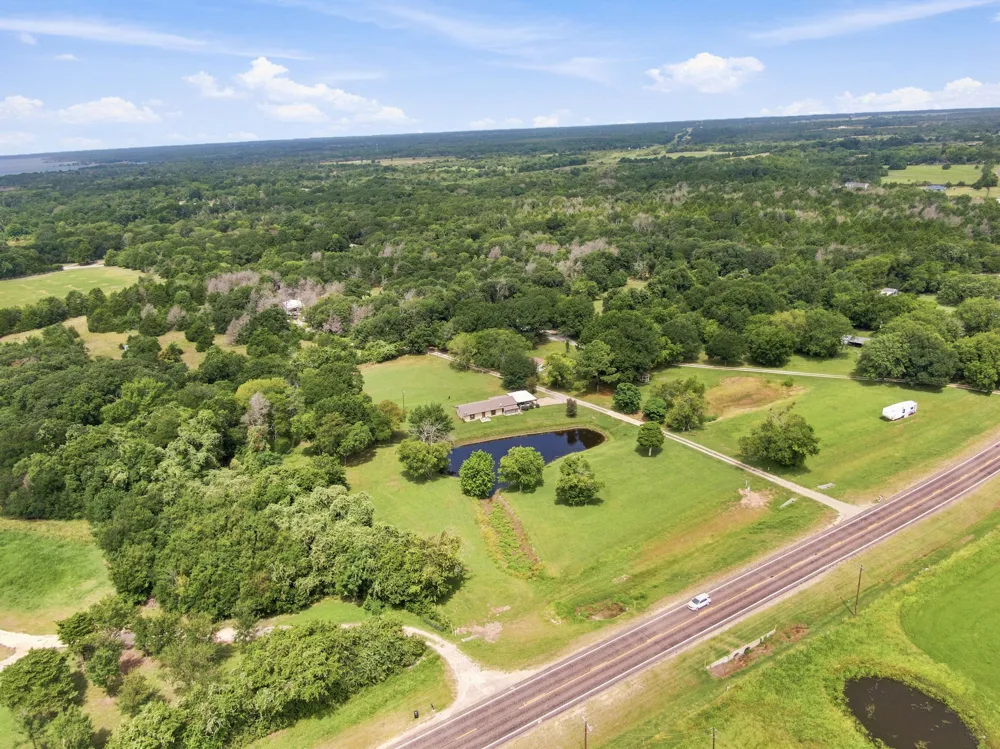 1255 Fm 667 Purdon, TX 76679