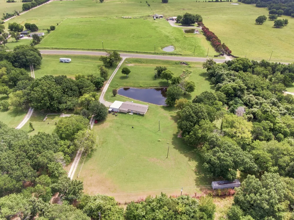 1255 Fm 667 Purdon, TX 76679