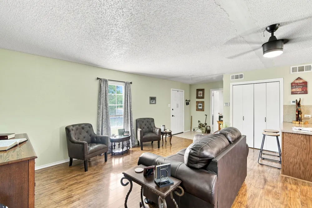 1255 Fm 667 Purdon, TX 76679