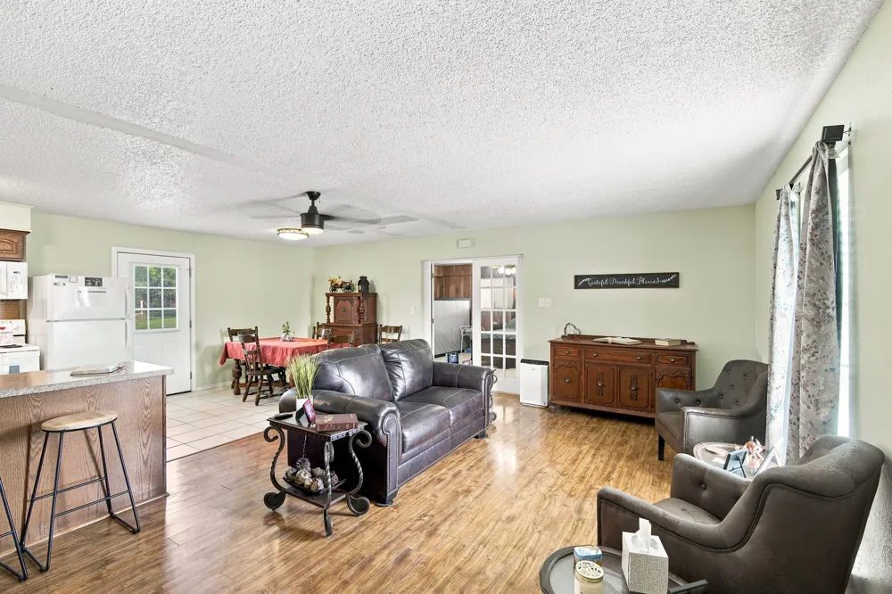 1255 Fm 667 Purdon, TX 76679