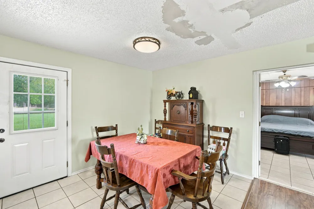 1255 Fm 667 Purdon, TX 76679