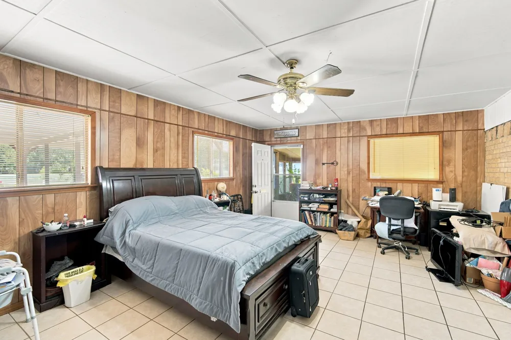 1255 Fm 667 Purdon, TX 76679
