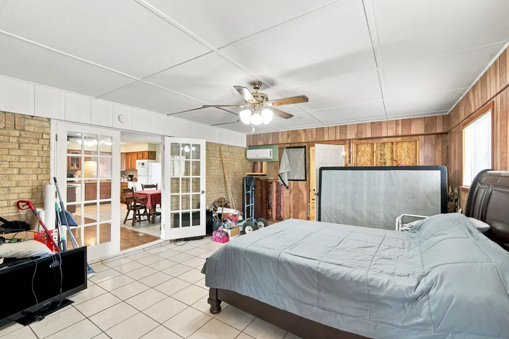 1255 Fm 667 Purdon, TX 76679