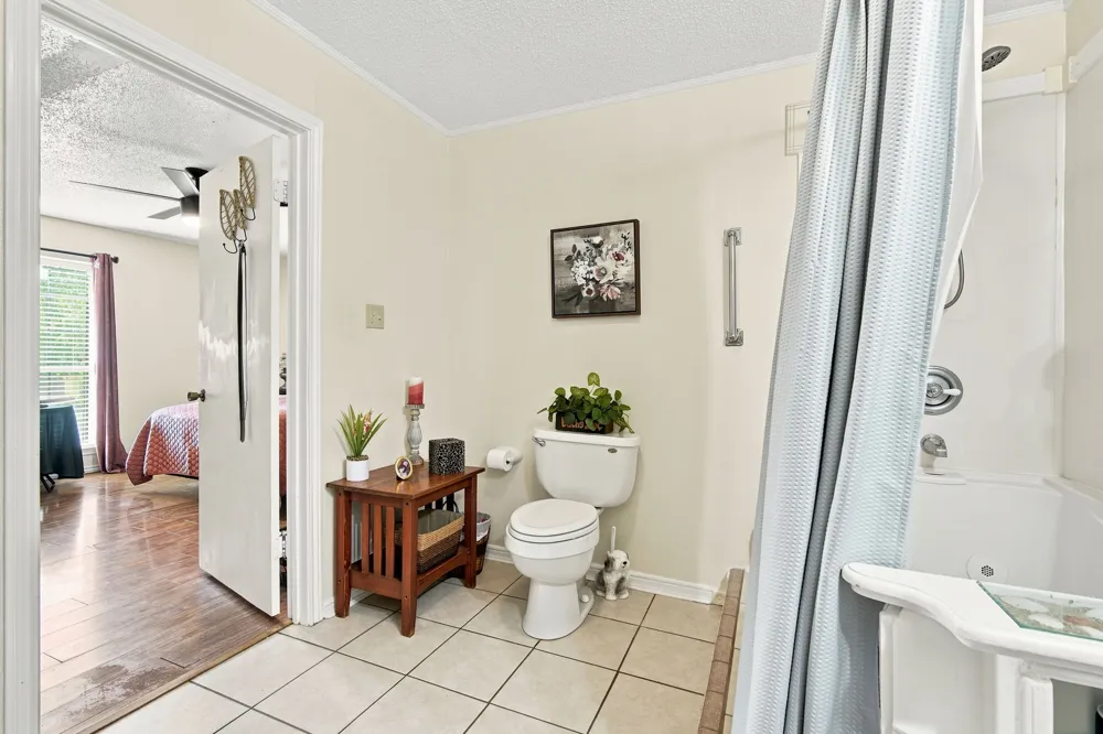 1255 Fm 667 Purdon, TX 76679