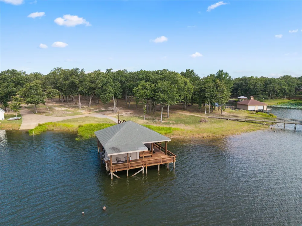 940 Private Road 5980 Yantis, TX 75497