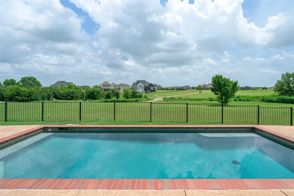 1200 Eagle Glen Pass Gunter, TX 75058
