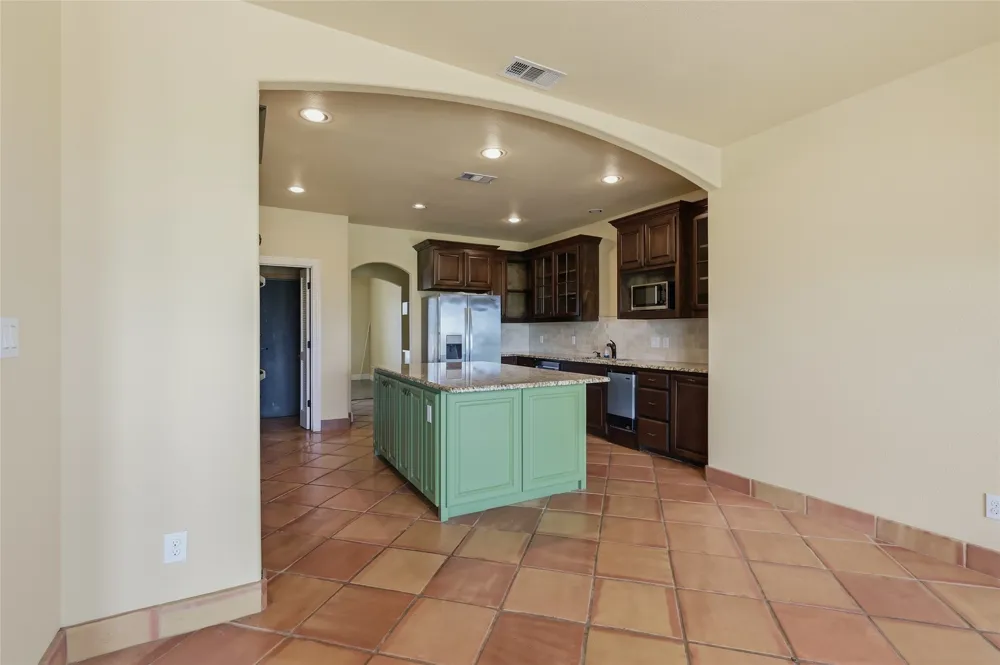 1200 Eagle Glen Pass Gunter, TX 75058