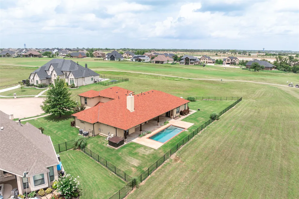 1200 Eagle Glen Pass Gunter, TX 75058