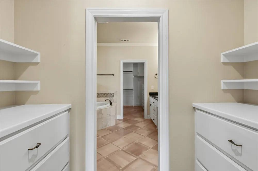 1200 Eagle Glen Pass Gunter, TX 75058