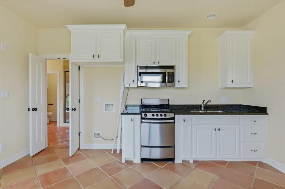 1200 Eagle Glen Pass Gunter, TX 75058