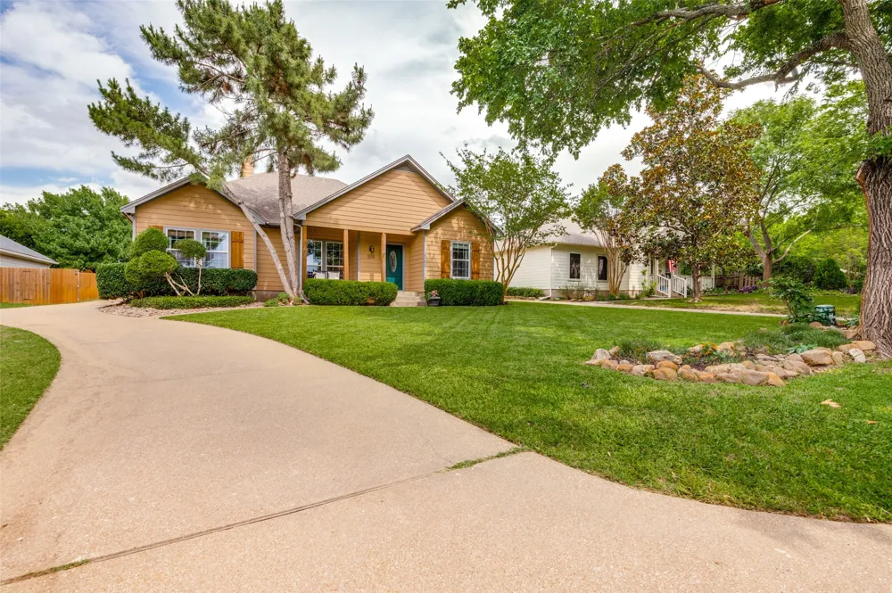 514 1st Street Midlothian, TX 76065