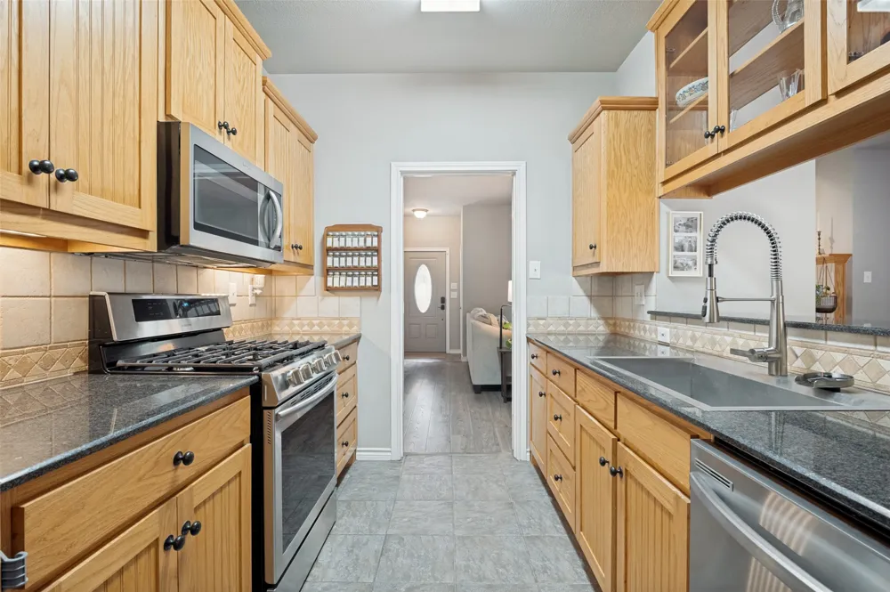 514 1st Street Midlothian, TX 76065